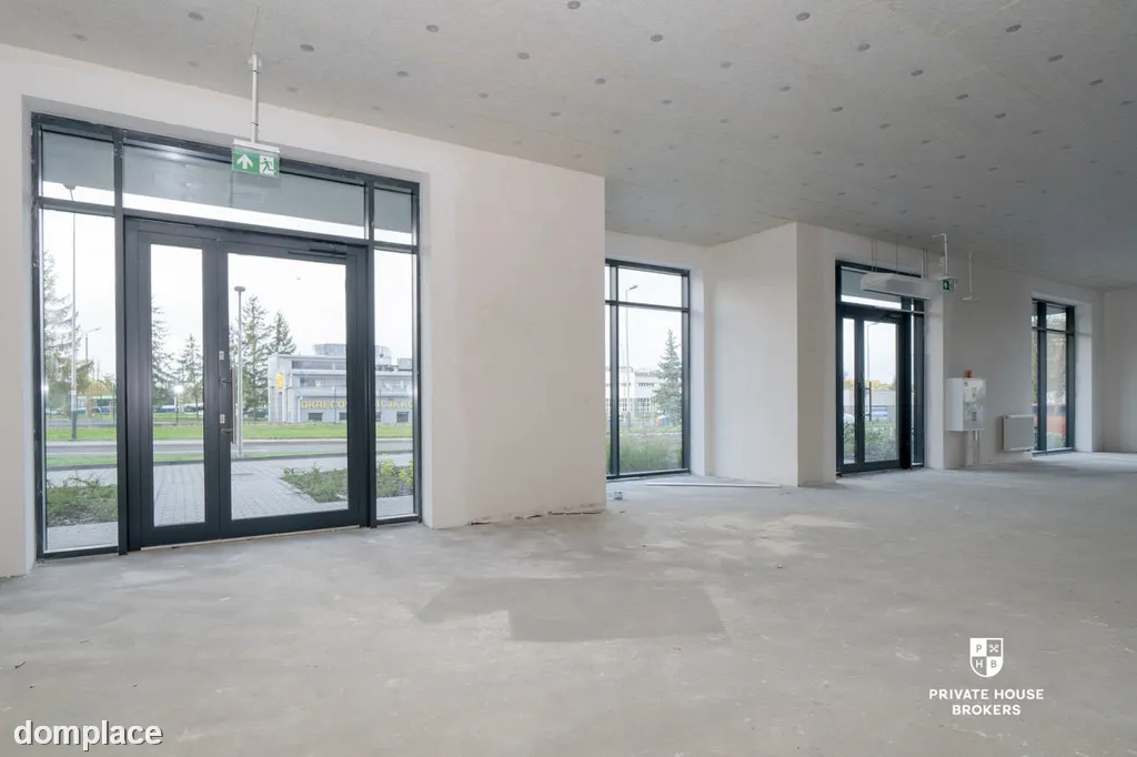 Lokal usługowy Walerego Sławka 178 mkw