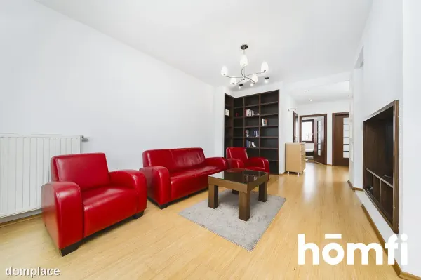 Garaż, Komórka, 2 balkony, Os. Europejskie — zdjęcie 3