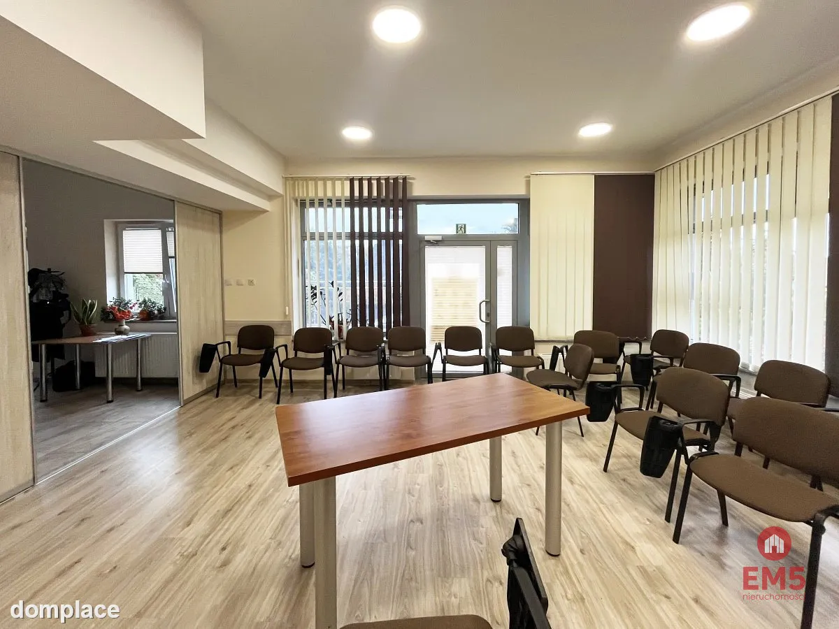 Ładny lokal 66 m2, parter. Polecamy — zdjęcie 2