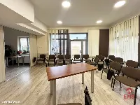 Ładny lokal 66 m2, parter. Polecamy — zdjęcie 2