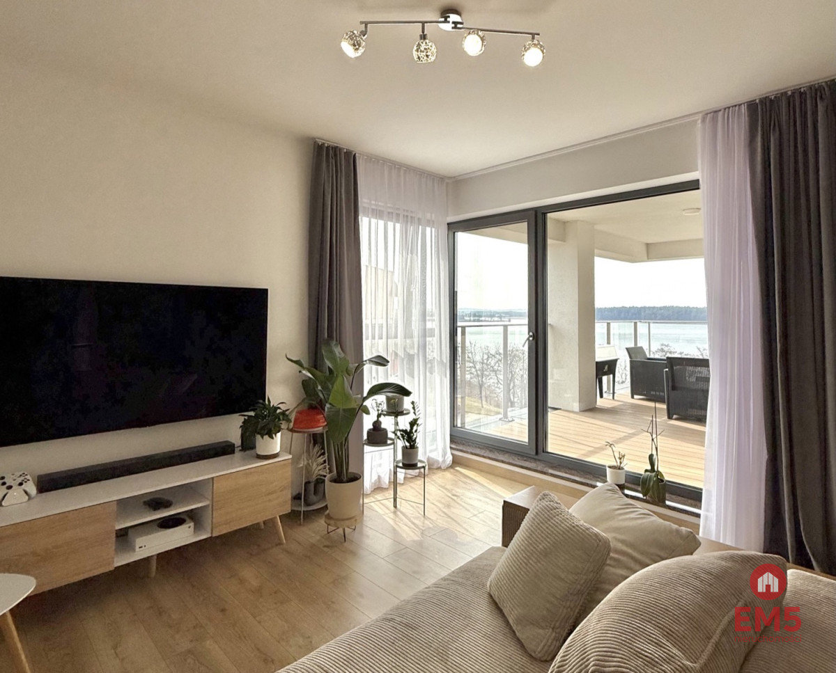 Apartament z tarasem i widokiem na Jezioro Ełckie