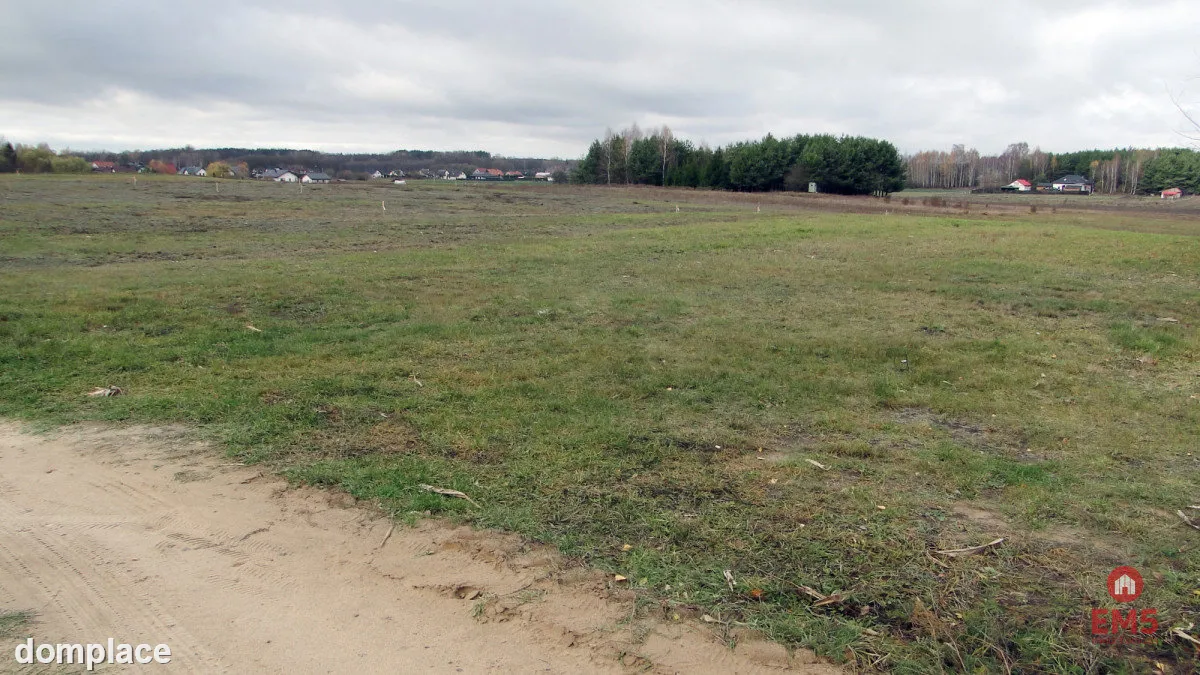 Działka budowlana 1000 m2 — zdjęcie 2