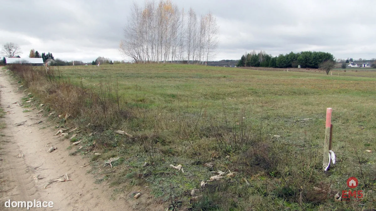 Działka budowlana 1000 m2 — zdjęcie 4