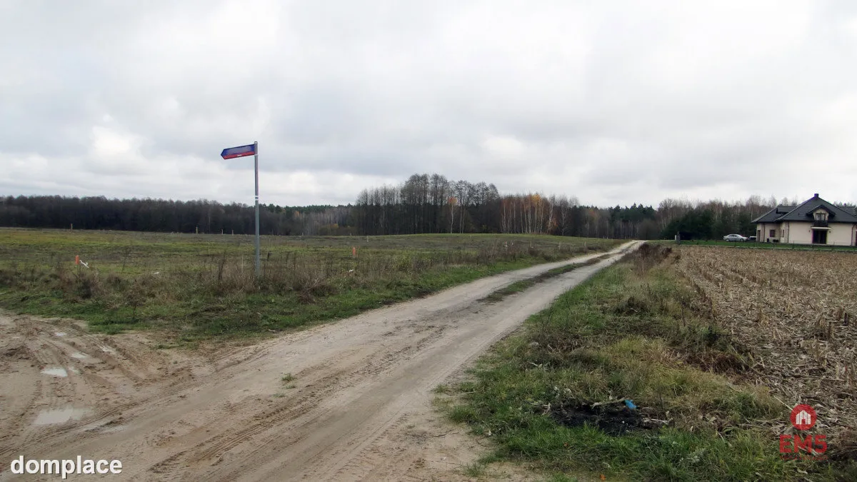 Działka budowlana 1000 m2 — zdjęcie 12