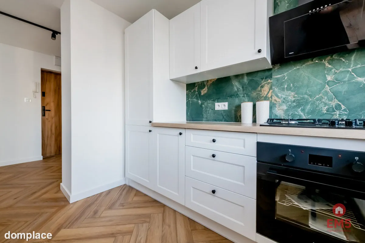 Oddzielne pokoje, kuchnia, balkon — zdjęcie 8