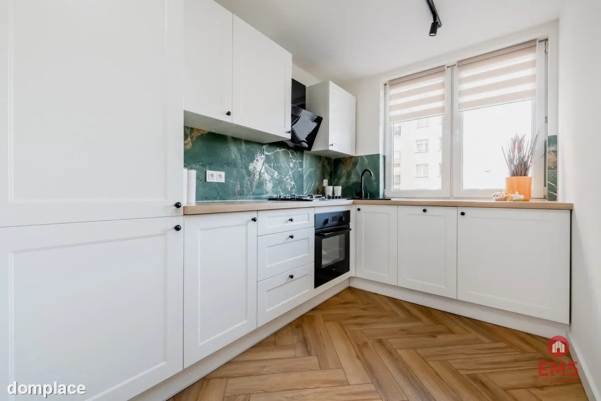 Oddzielne pokoje, kuchnia, balkon — zdjęcie 7