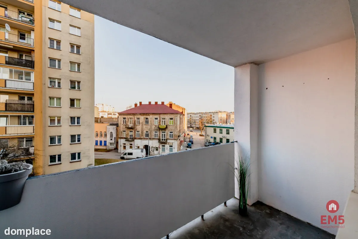 Oddzielne pokoje, kuchnia, balkon — zdjęcie 12