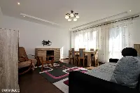 przestrzenne z oddzielną kuchnią, z balkonem — zdjęcie 2