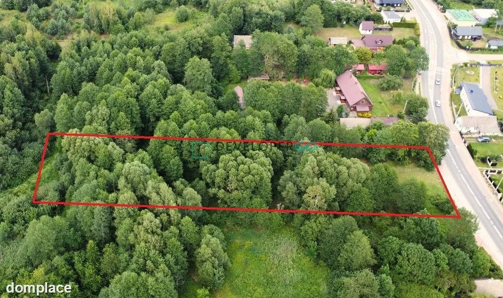 Przy drodze asfaltowej z warunkami zabudowy
