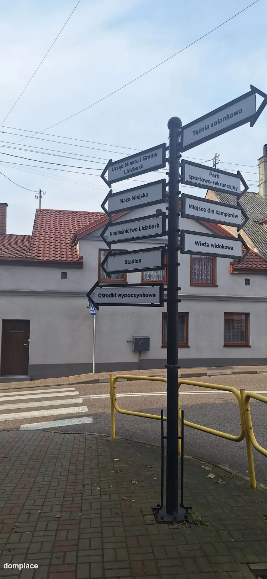 DOM WOLNOSTOJĄCY W CENTRUM LIDZBARKA – OGRÓD, GARAŻ, TARAS — zdjęcie 19