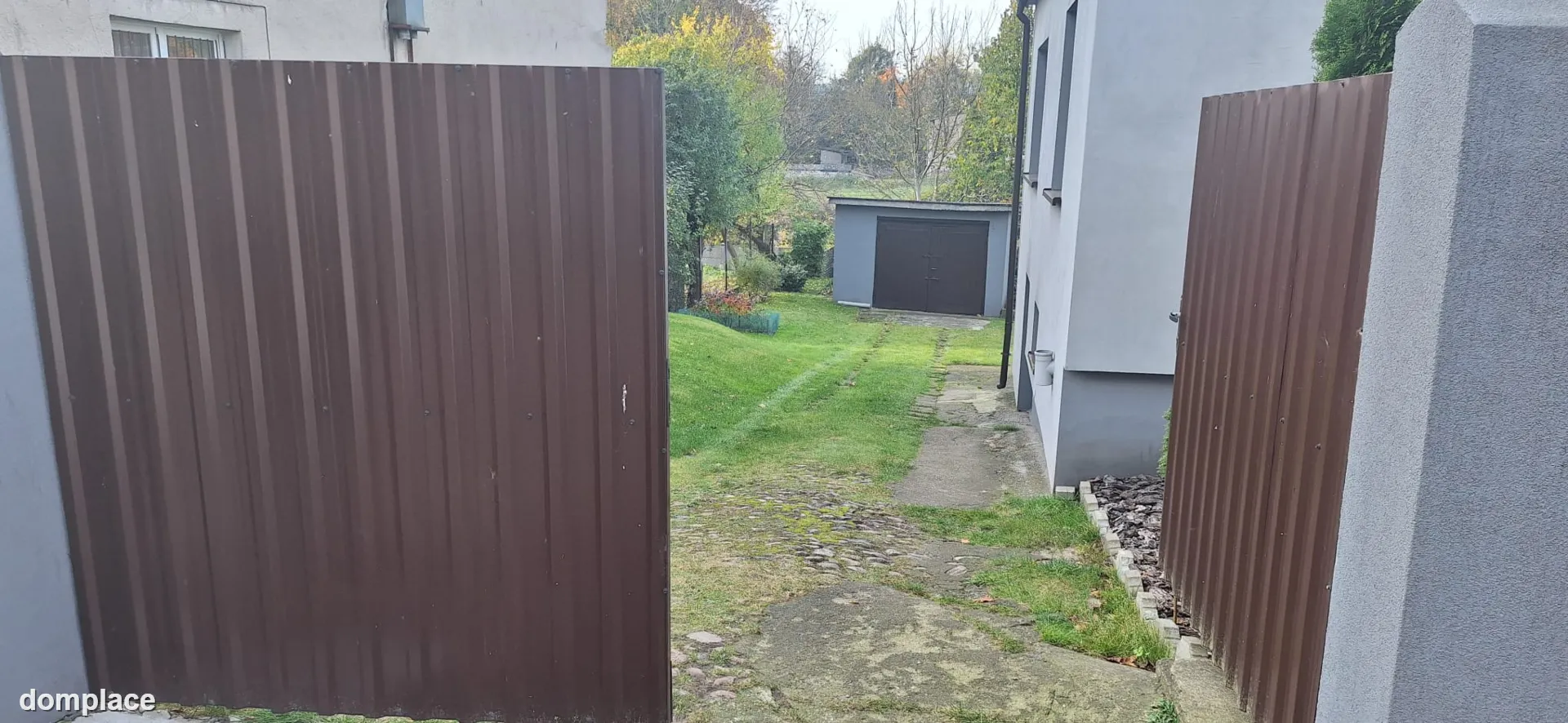 DOM WOLNOSTOJĄCY W CENTRUM LIDZBARKA – OGRÓD, GARAŻ, TARAS — zdjęcie 11