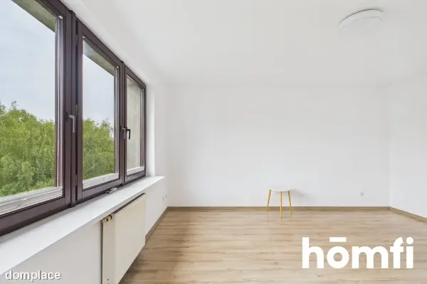 Przestronne-oddzielna kuchnia-balkon-klimatyzacja — zdjęcie 5