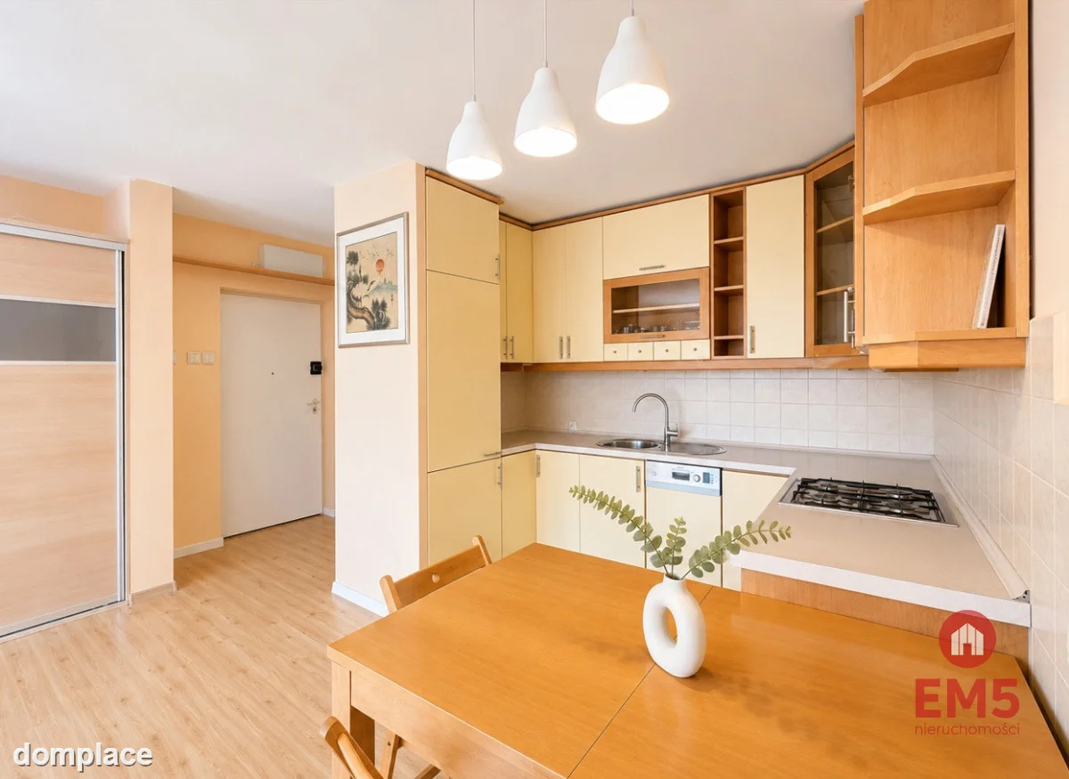 68,5 m² | 3 pokoje | Cegła | 2 balkony