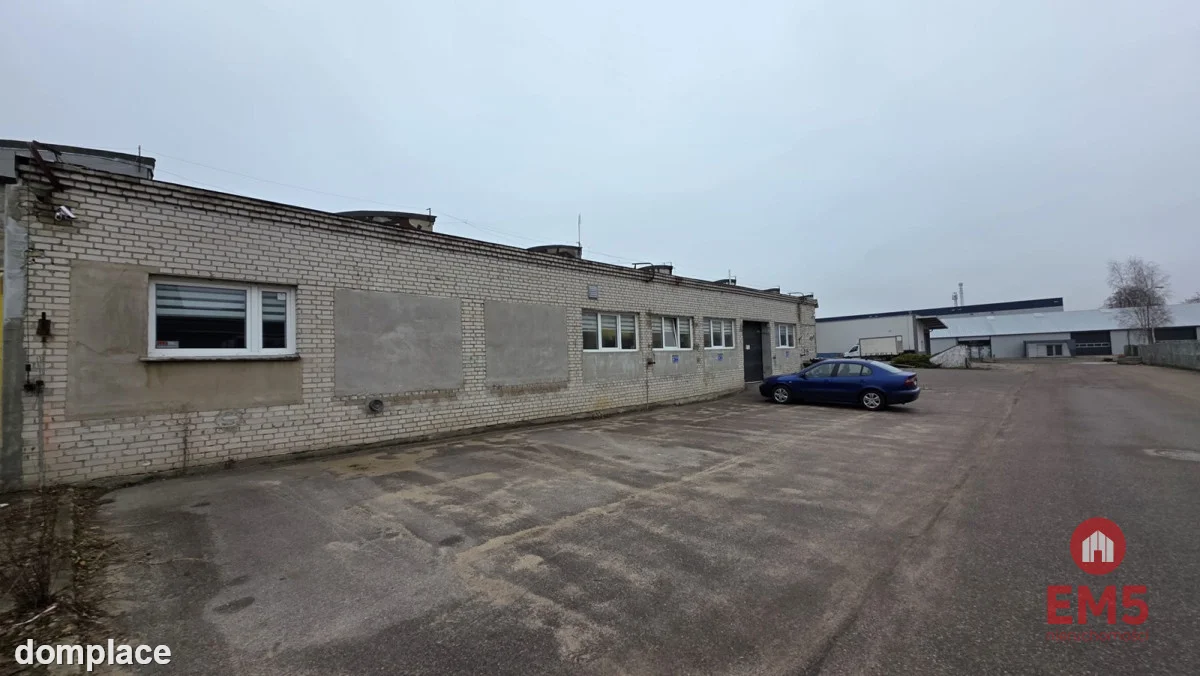Magazyn 100m2 i biuro 25m2.