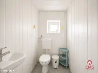 Budynek mieszkalny blisko centrum — zdjęcie 14