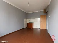 Budynek mieszkalny blisko centrum — zdjęcie 7