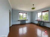 Budynek mieszkalny blisko centrum — zdjęcie 3