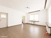 Budynek mieszkalny blisko centrum — zdjęcie 8