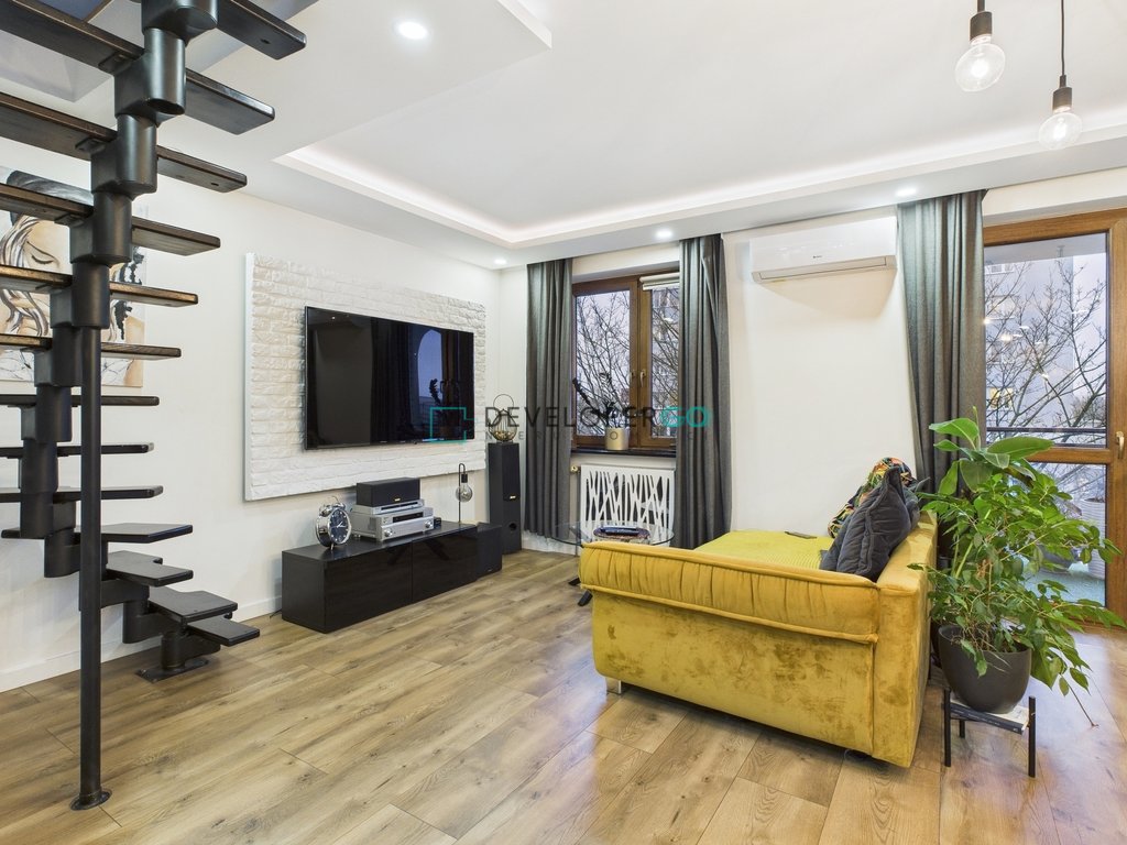 ***Mieszkanie dwupoziomowe 98 m² na Bojarach***