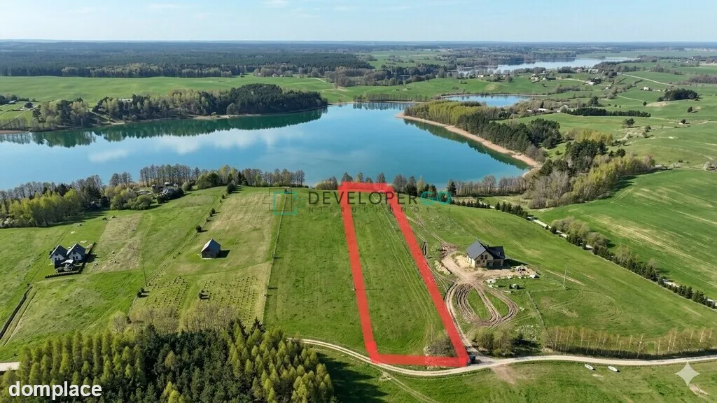 Działka z linią brzegową nad jeziorem Sztabinki