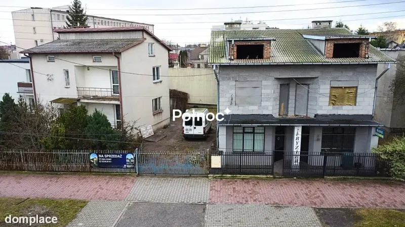 Dwa domy w centrum Wołomina