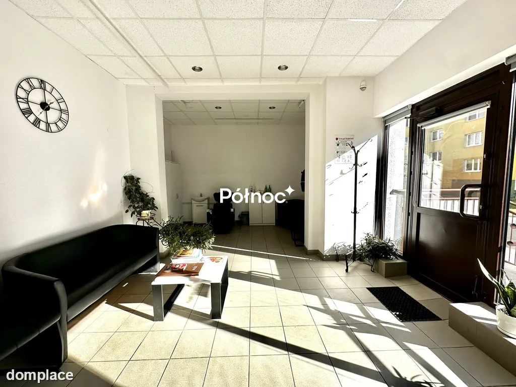 Lokal na parterze 74,45 m2 przy ul. Zachodniej