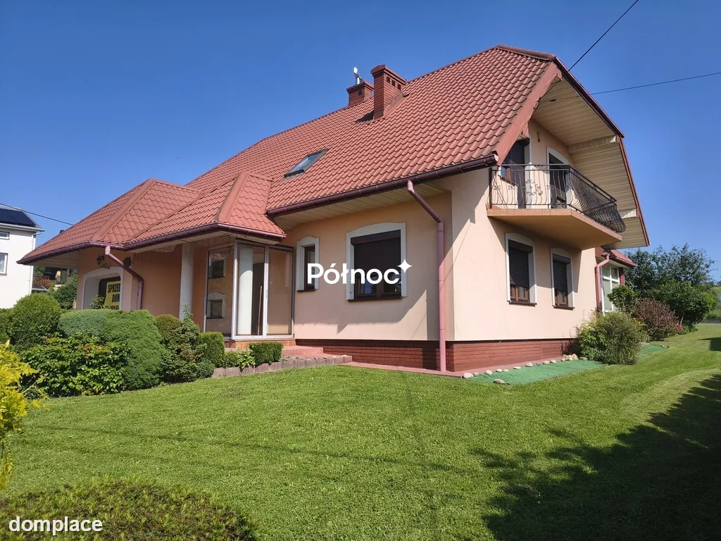 Elegancka rezydencja z ogrodem