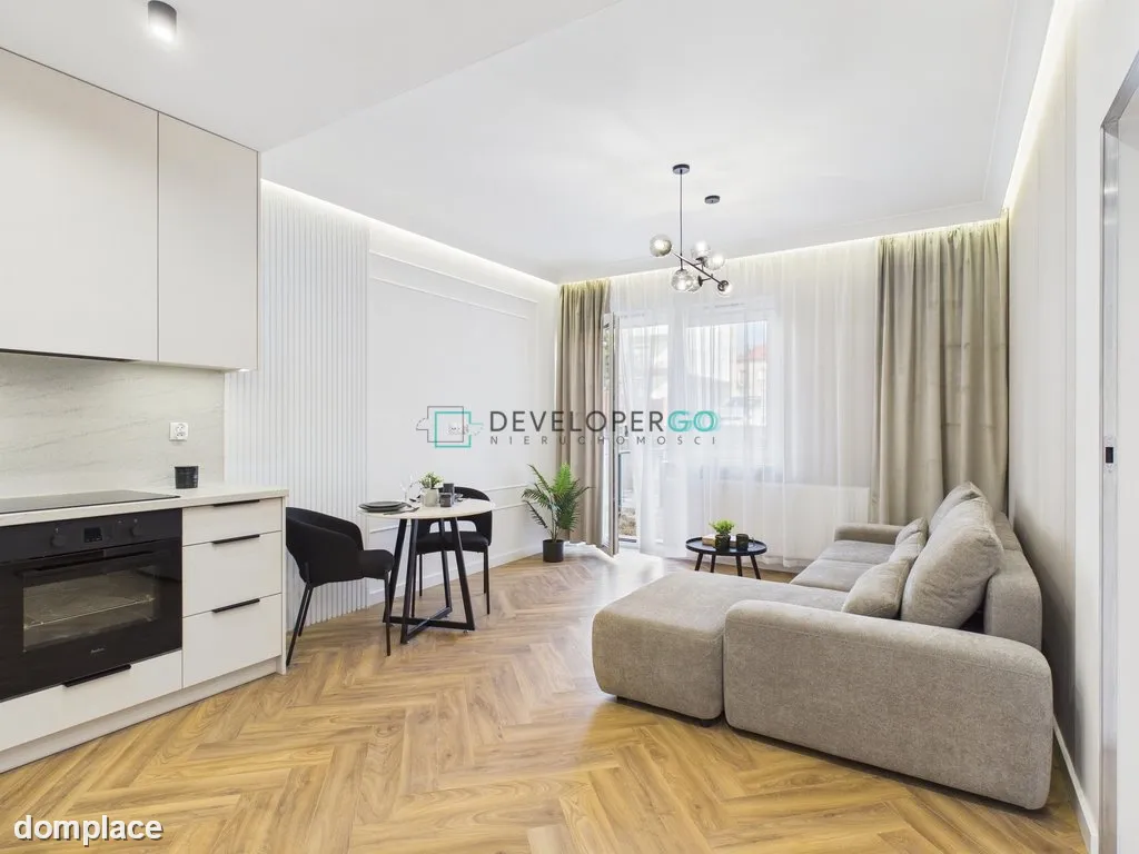 Nowe M2 (45m2) z prywatnym ogródkiem i garderobą