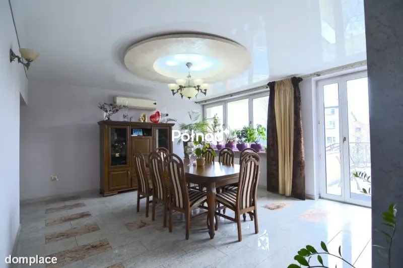 Dom o powierzchni 320 m2+ podpiwniczenie 150 m2