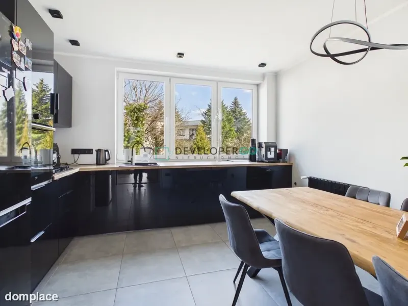 Przestronny dom 220m² z garażem