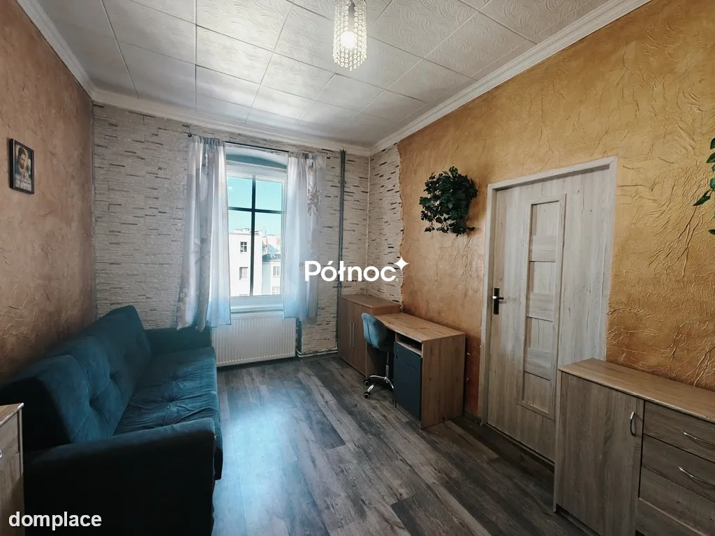 Dwupoziomowe mieszkanie w kamienicy/ 65.7m2