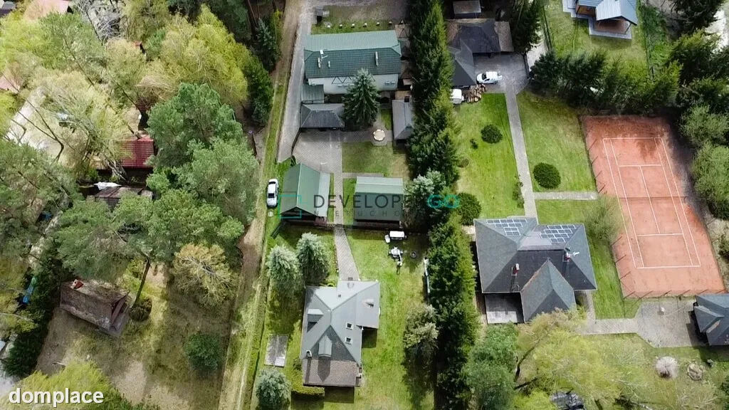 Ośrodek nad samym brzegiem Jeziora Białego