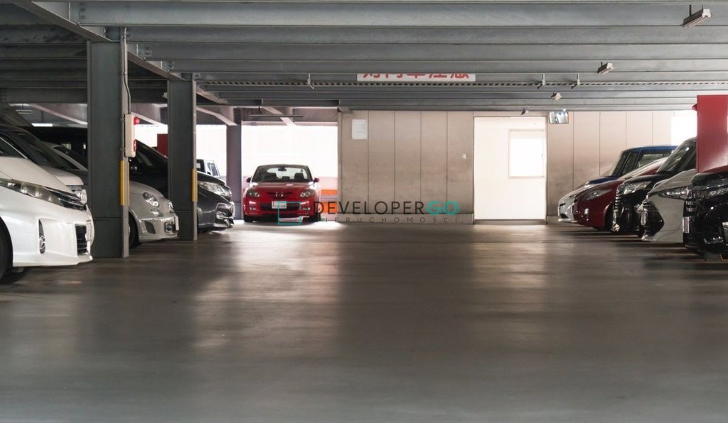 Miejsce parkingowe w hali garażowej Plażowa 15