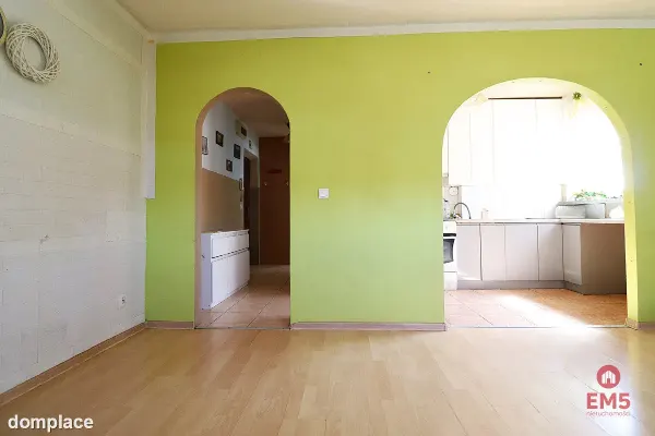 OKAZJA ! Mieszkanie 3 pokojowe z aneksem 1 piętro — zdjęcie 4