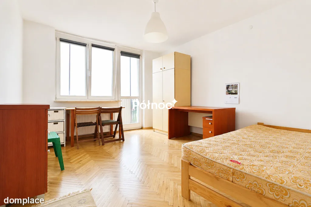 3pokoje przy Politechnice  47,15m² Piwnica Balkon.