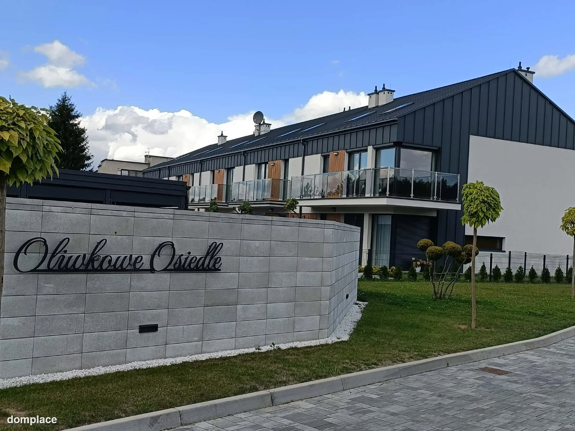NOWOCZESNE MIESZKANIE 67 m² Z OGRÓDKIEM 48 m² – WYSOKI STANDARD