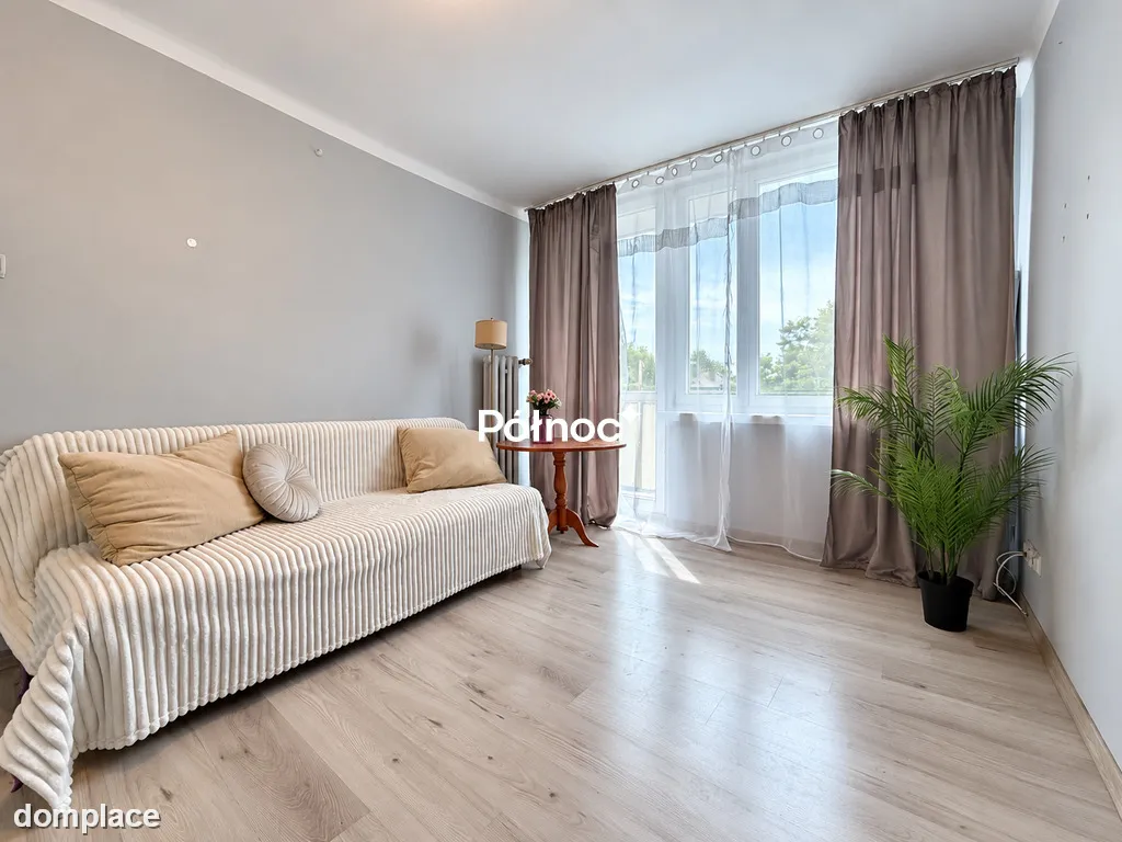 44,2m2- 3 pokoje, osobna kuchnia, osiedle Dyrekcja
