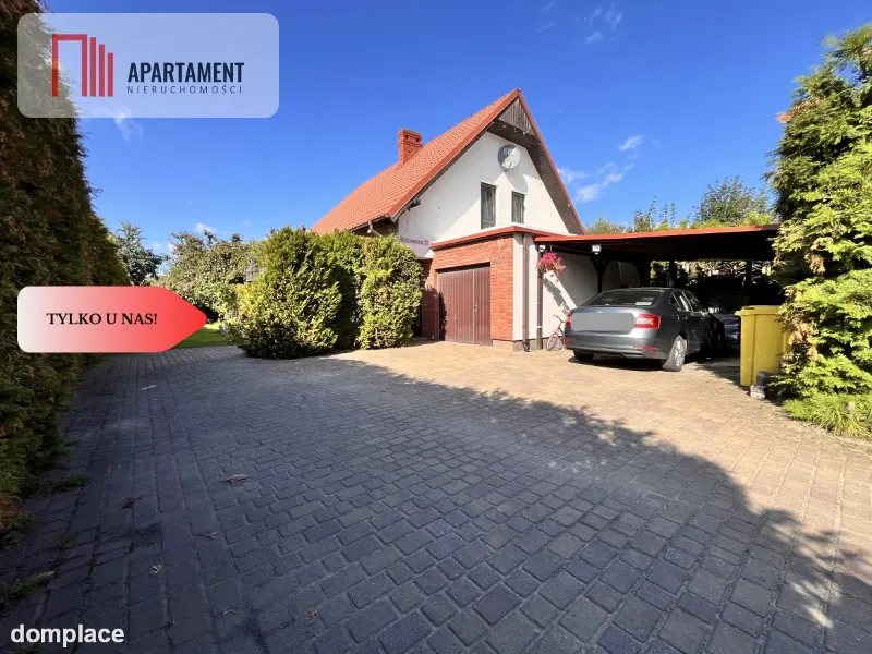 Przestronny dom rodzinny w otoczeniu zieleni