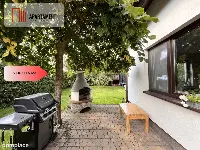 Przestronny dom rodzinny w otoczeniu zieleni — zdjęcie 5
