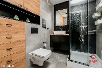 Trzy pokoje, dwie łazienki z balkonem, Centrum — zdjęcie 8