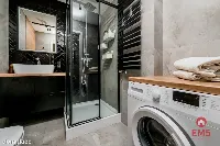 Trzy pokoje, dwie łazienki z balkonem, Centrum — zdjęcie 9