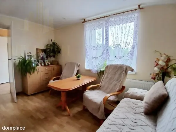 DOM - 2 mieszkania w jednym domu, Ogród, Garaże — zdjęcie 4