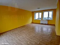DOM - 2 mieszkania w jednym domu, Ogród, Garaże — zdjęcie 9