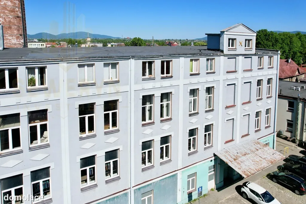 Obiekt inwestycyjny z dochodowymi lokalami
