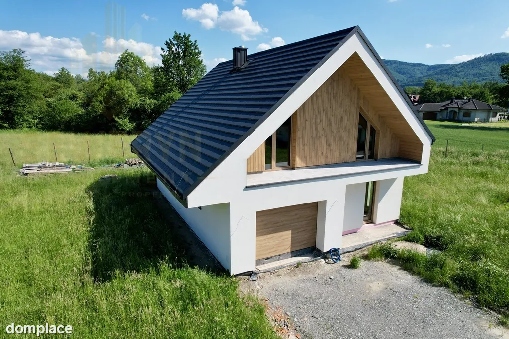 Dom wolnostojący 235 m2 z garażem, działka 800 m²