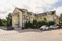 3 pokoje w stanie do wejścia. Miejsce w hali. — zdjęcie 1