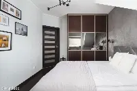 3 pokoje w stanie do wejścia. Miejsce w hali. — zdjęcie 15
