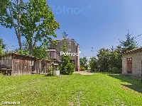 Zabytkowa kamienica w Rajgrodzie nieopodal jeziora — zdjęcie 12