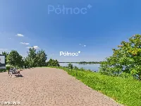 Zabytkowa kamienica w Rajgrodzie nieopodal jeziora — zdjęcie 14
