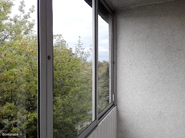 Mieszkanie dwupokojowe z loggią (4 piętro/pokoje rozkładowe/40 m²) — zdjęcie 3